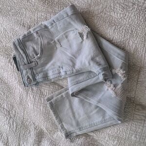 Wild Fable Light Wash High Waisted 90s Mom Jeans Size 4 / 27
